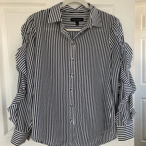 Banana Republic Black & White Striped Dillon Shirt